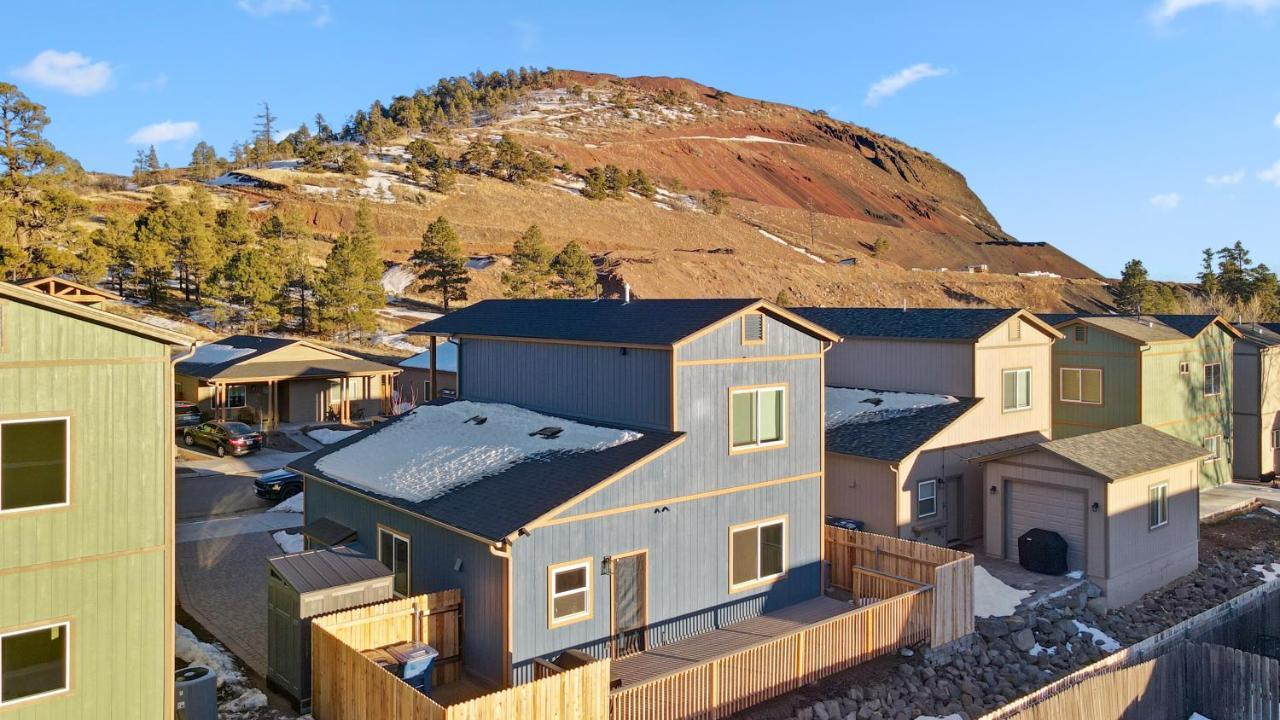 Flg Retreat - Modern Home With Mountain Views 깃대 외부 사진